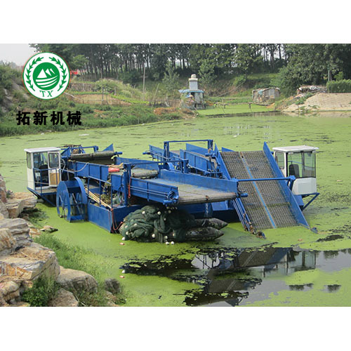 销往江苏泗洪一期割草船  